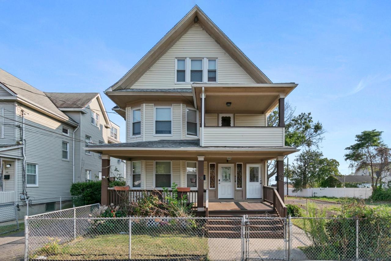 Bedroom Near Yale Hospital/Bridgeport Exterior photo